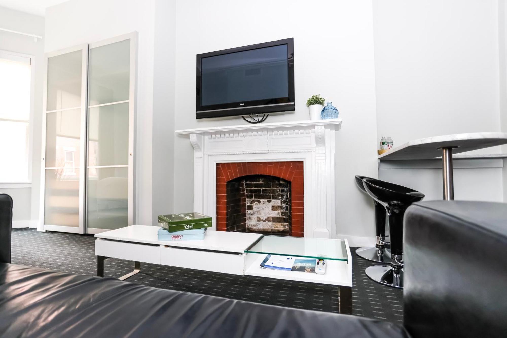 Stylish Newbury Street Studio, #2 Boston Bagian luar foto